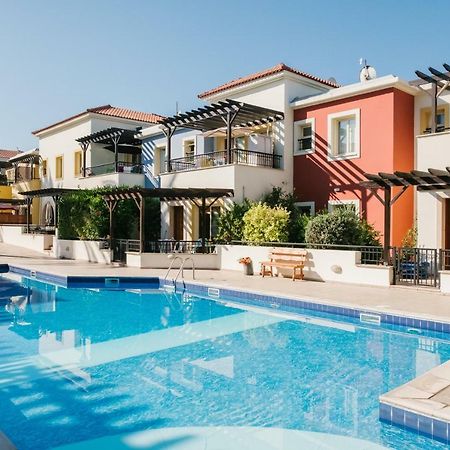 Aphrodite Gardens No.9 Luxury Apt Paphos Exterior photo